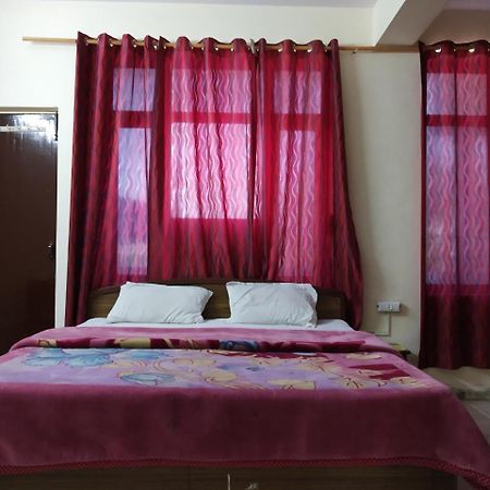 Raj Laxmi Bhawan Hotel Rishikesh Bagian luar foto