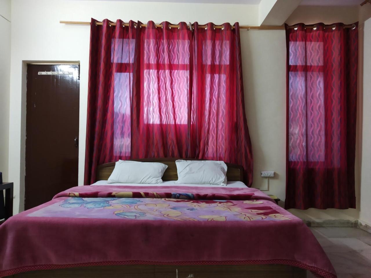Raj Laxmi Bhawan Hotel Rishikesh Bagian luar foto