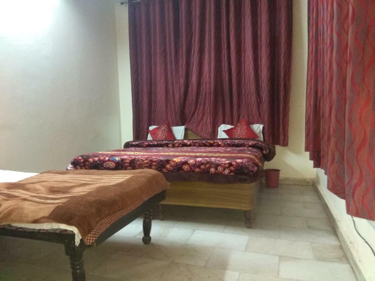 Raj Laxmi Bhawan Hotel Rishikesh Bagian luar foto