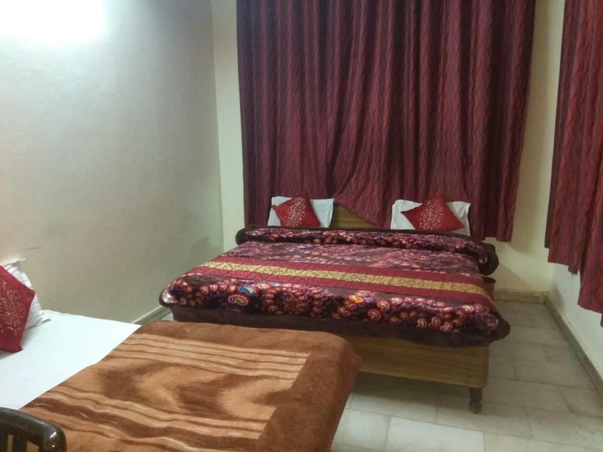 Raj Laxmi Bhawan Hotel Rishikesh Bagian luar foto